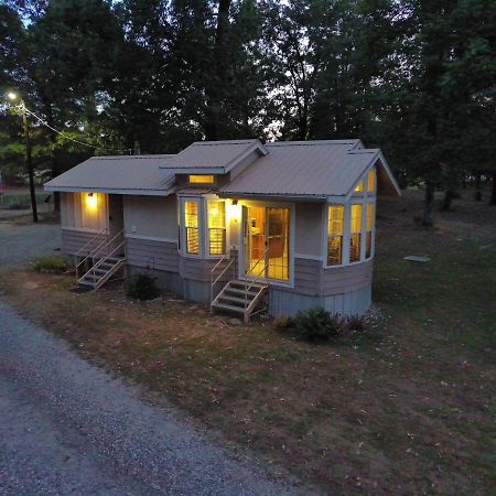 Berry Patch Cottage Longview Exterior foto